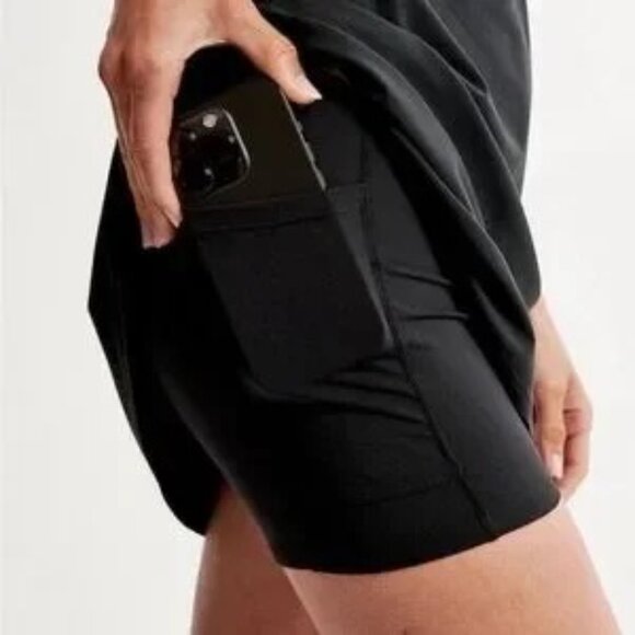 Abercrombie & Fitch Black Mini Dress with White Accents - Picture 3 of 7